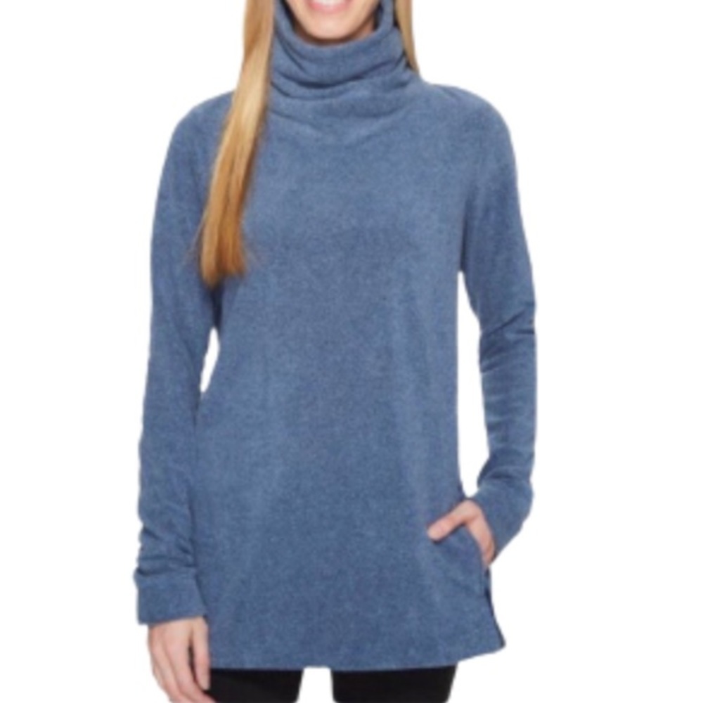 Nike Dri-Fit funnel neck fleece pullover M